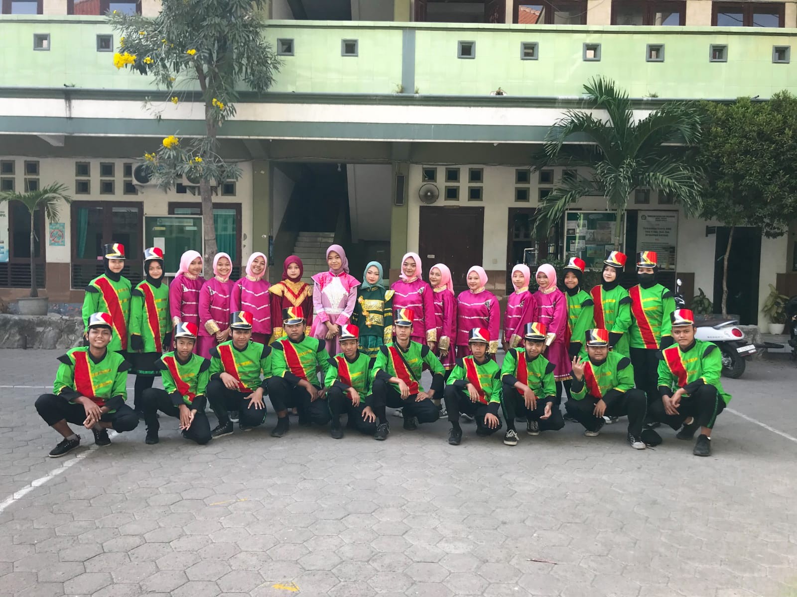 siswa dan siswi SMP Walisongo Gempol 